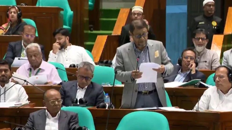 ডেঙ্গু ঠেকাতে ফুলহাতা শার্ট লম্বা লুঙ্গি, পায়জামা পরার পরামর্শ স্বাস্থ্যমন্ত্রীর