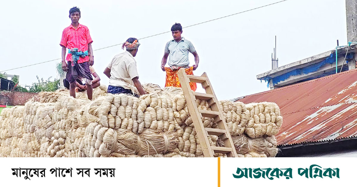 হাটে হাটে নতুন পাট
দামে খুশি চাষিরা