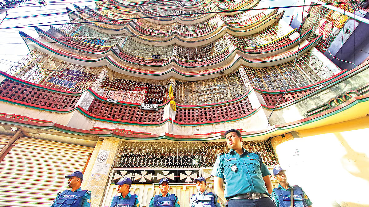 ‘জঙ্গি নাটক’ সাজিয়ে হত্যার ঘটনায় শেখ হাসিনাসহ ৮ আসামির বিরুদ্ধে অভিযোগ গঠনের আবেদন