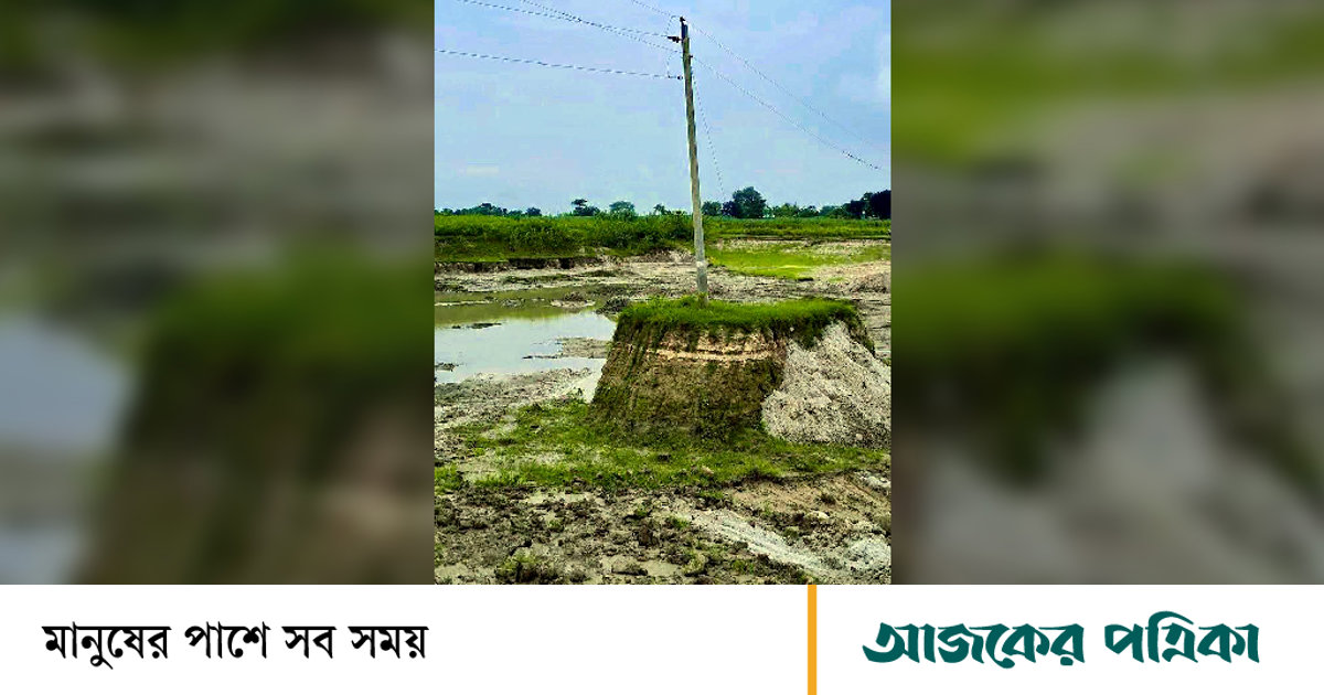 লালপুরে ইটভাটার জন্য মাটি কাটায় ঝুঁকিতে বৈদ্যুতিক খুঁটি, পল্লী বিদ্যুতের মামলা