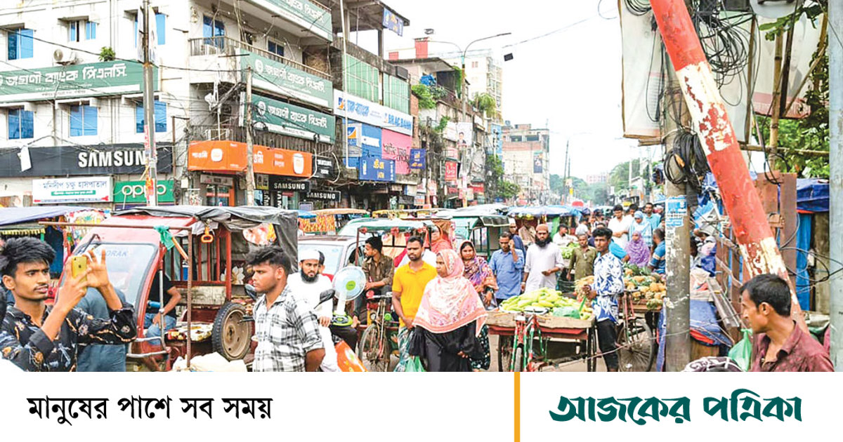 লেভেল ক্রসিংয়ে ভুগছে নগরবাসী