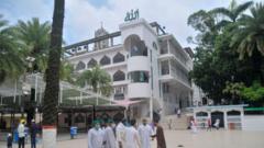 মাজারে দানের টাকা আসলে কোথায় যায়?