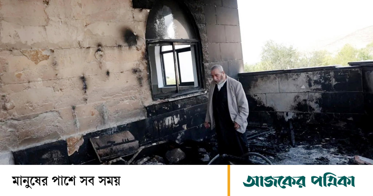 মসজিদ, গাড়ি ও কৃষিজমিতে আগুন দিল ইসরায়েলি বসতকারীরা