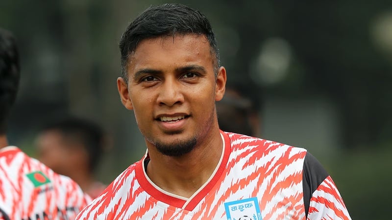 স্পেনের কৌশলের কাছে ফ্রান্সের হার