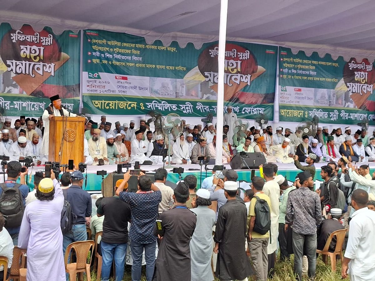 ‘তৌহিদি জনতার’ স্লোগান দিয়ে হামলাকারীদের মুখোশ উন্মোচিত হচ্ছে