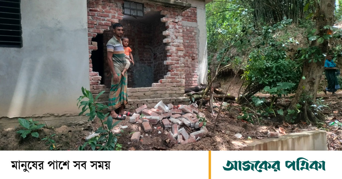 তিন মাস পর ডেরায় ফিরল হাতি, এসেই চালাল তাণ্ডব